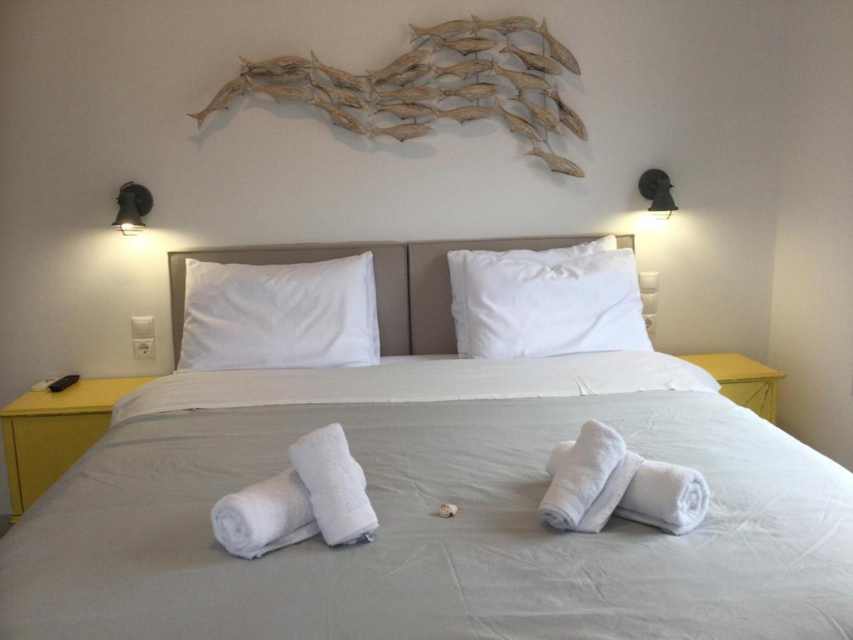 Gigi Rooms Poros Town Bagian luar foto