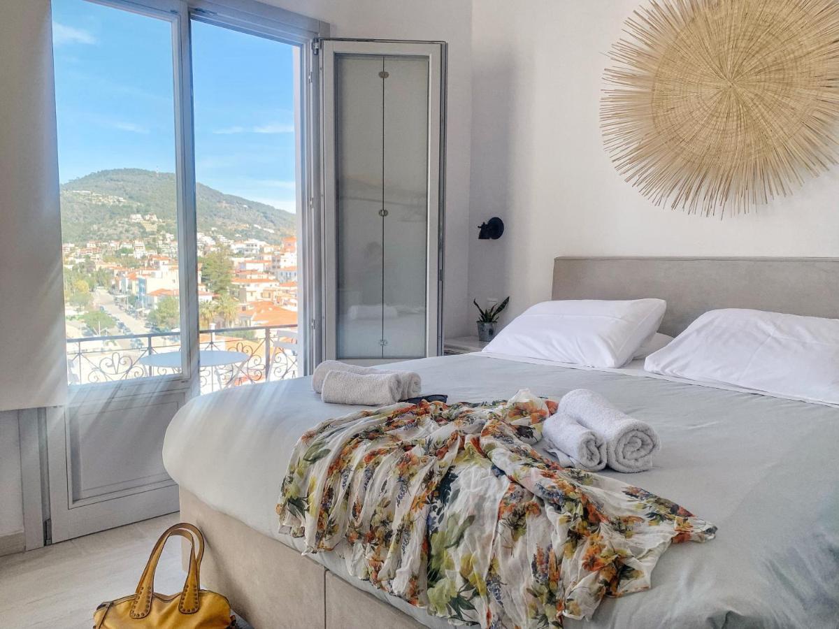 Gigi Rooms Poros Town Bagian luar foto