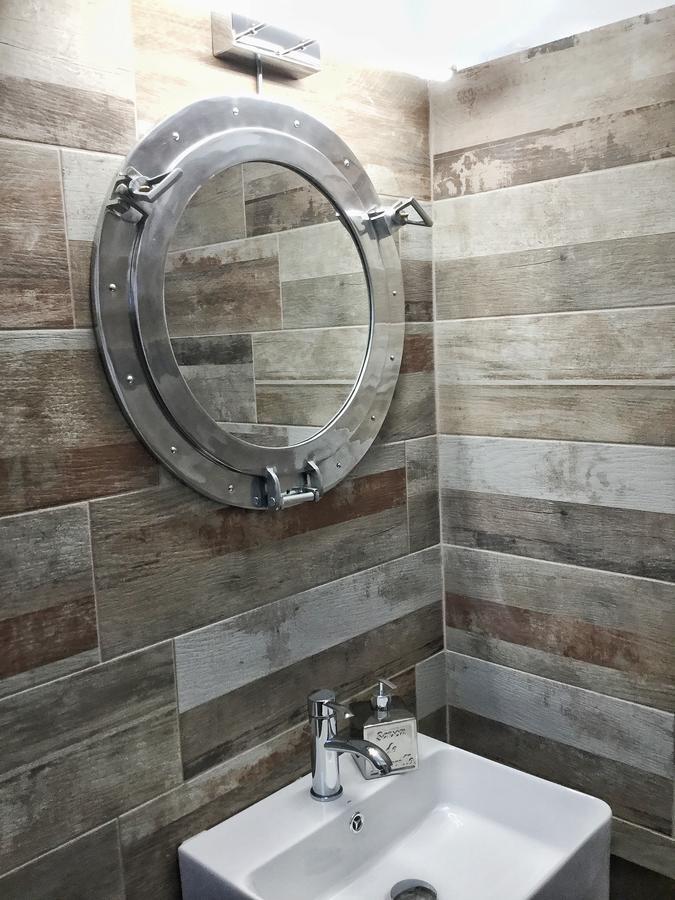 Gigi Rooms Poros Town Bagian luar foto