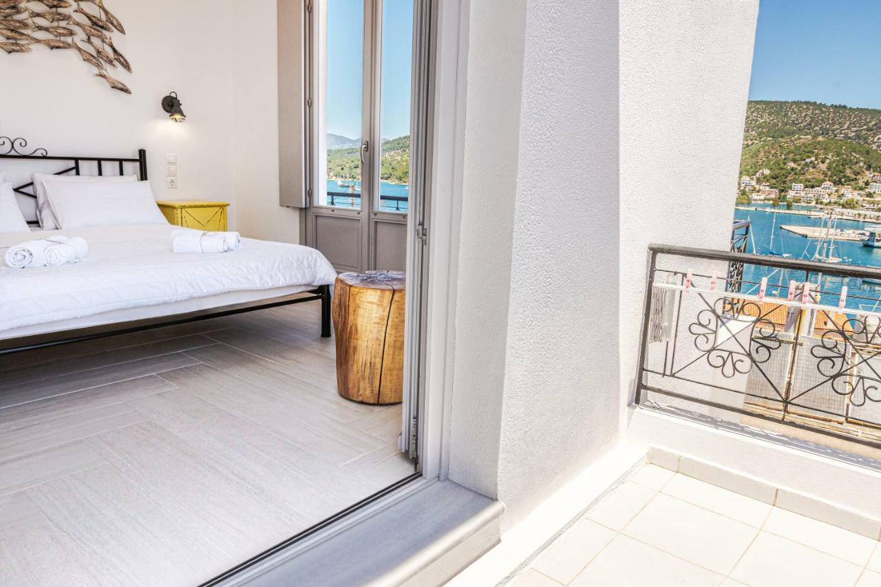 Gigi Rooms Poros Town Bagian luar foto