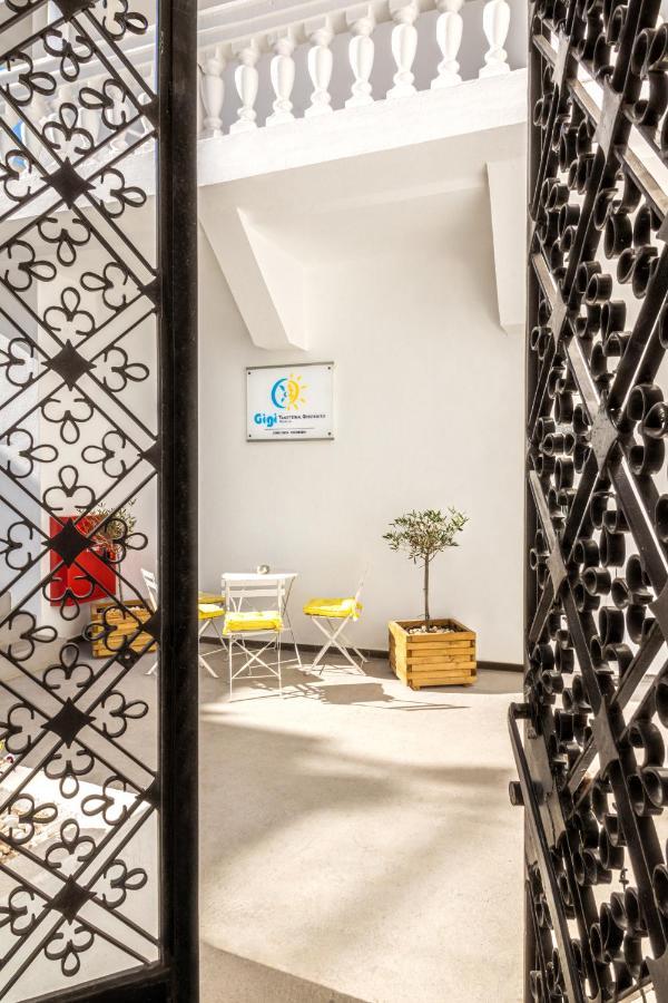 Gigi Rooms Poros Town Bagian luar foto