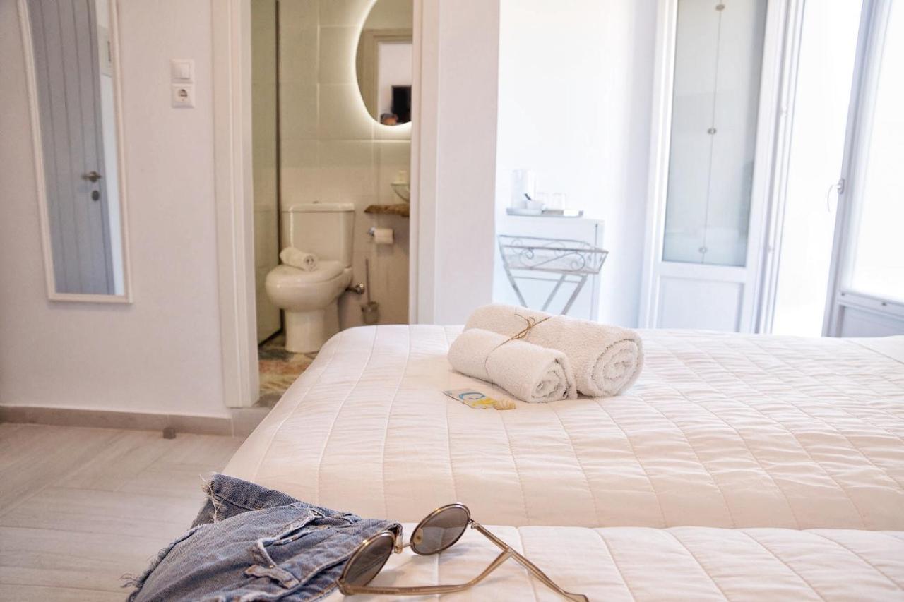 Gigi Rooms Poros Town Bagian luar foto